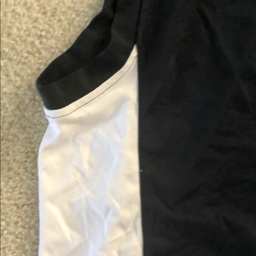 Nike muscle top size large - Picture 4 of 6